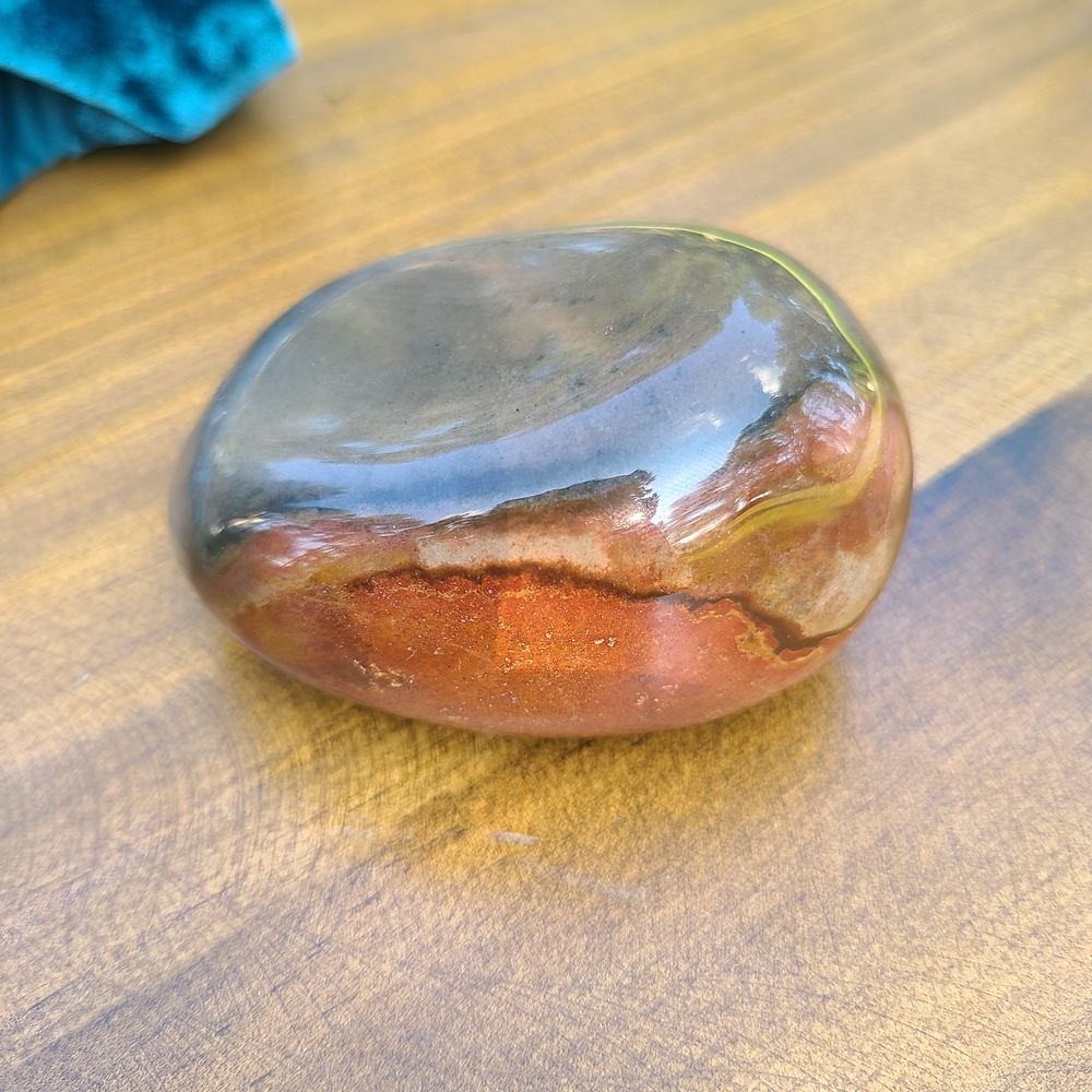 Mookaite Jasper Stone – Large, Polished Grounding & Empowering Crystal - Picture 4 of 8